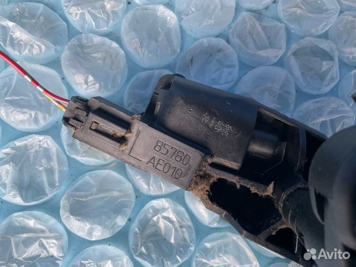 Моторчик открывания стекла задний левый Toyota