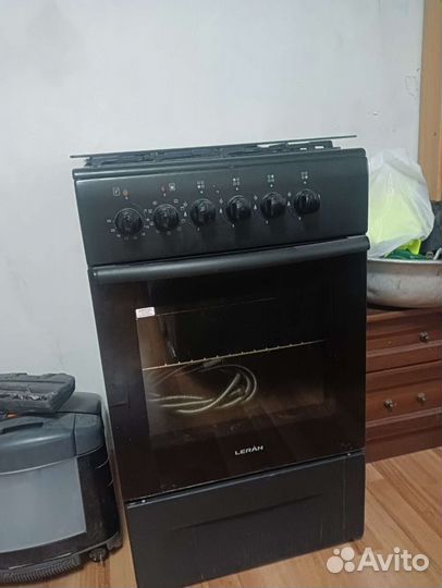 Газовая плита с электрической духовкой