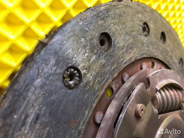 Комплект сцепления Audi A6 4A2 AHU 1.9TD 1995