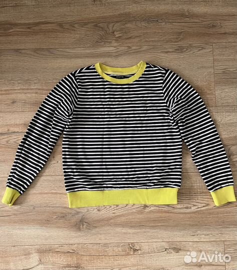 Свитшот reserved