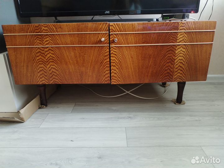 Тумба под телевизор