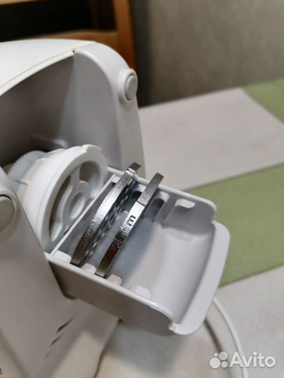 Мясорубка электрическая moulinex