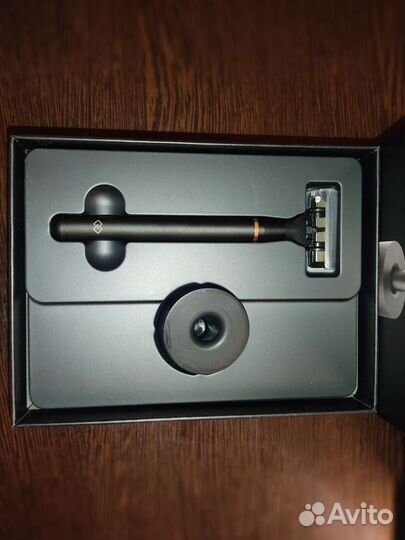 Бритва (подарочный набор)