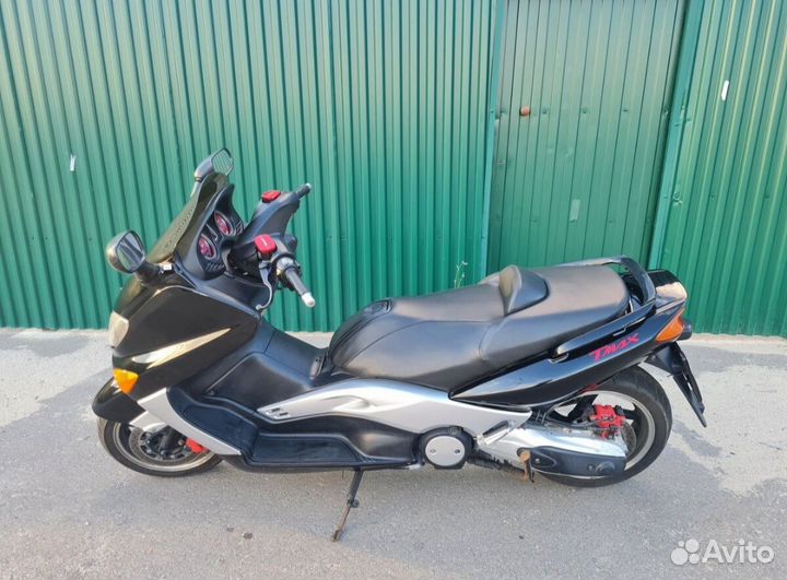 Ямаха T-Max