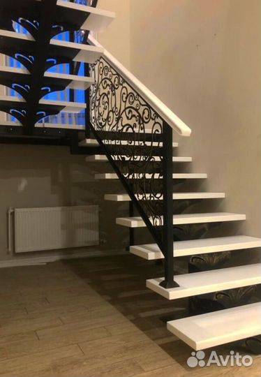 Лестницы г-образные