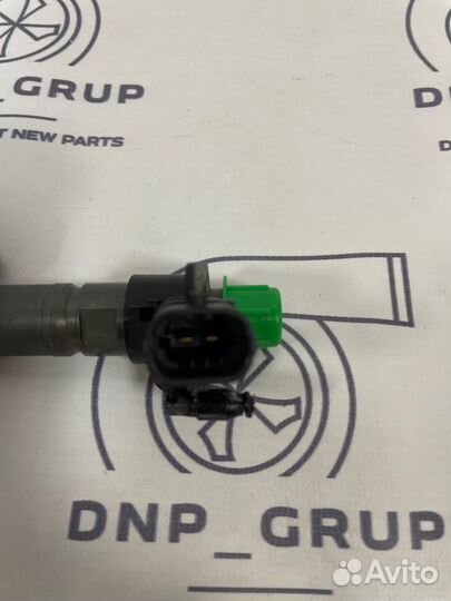 Форсунка топливная Jaguar Land Rover Jaguar