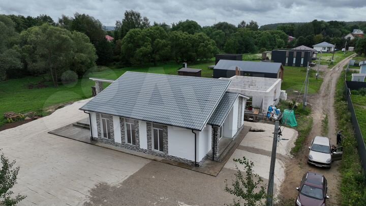 Дом 170 м² на участке 8 сот.