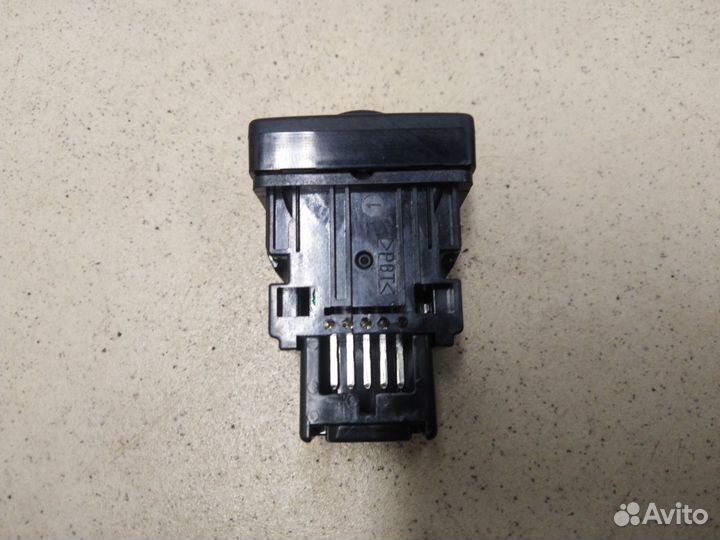 Кнопка корректора фар Hi Lux 2015