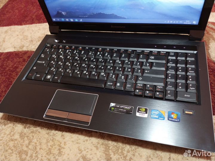 Мощный ноутбук (2видиокарты, ssd, 6gb, i3)