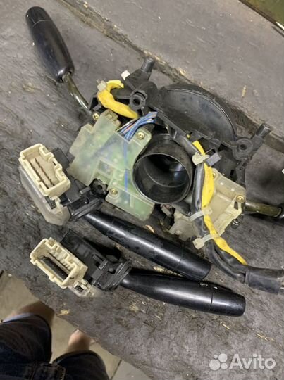 Подрулевые переключатели Mazda Demio