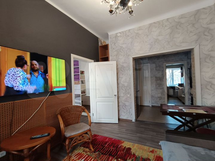 3-к. квартира, 60 м², 2/4 эт.