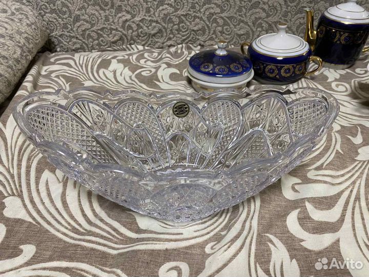 Хрустальная ваза