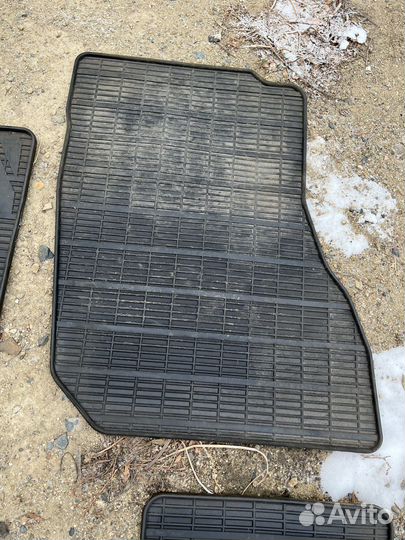 Резиновые коврики митсубиси аутлендер 3