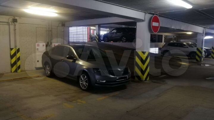 Машиноместо