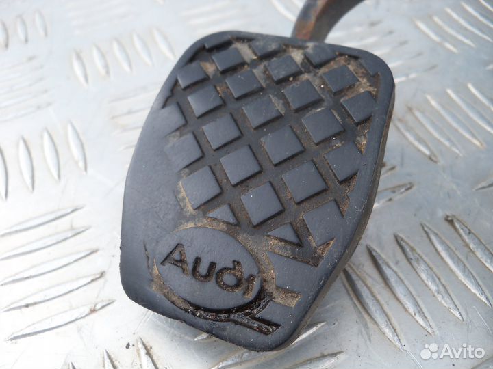 Педальный узел Audi 80 / 90 B3 1989г
