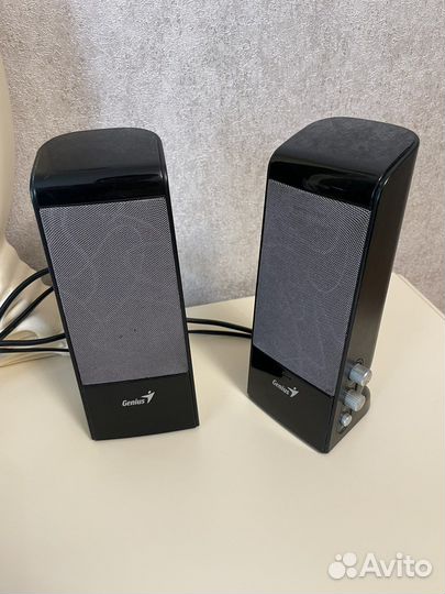 Компьютерные колонки Genius
