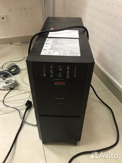 Ибп APC Smart UPS 2200