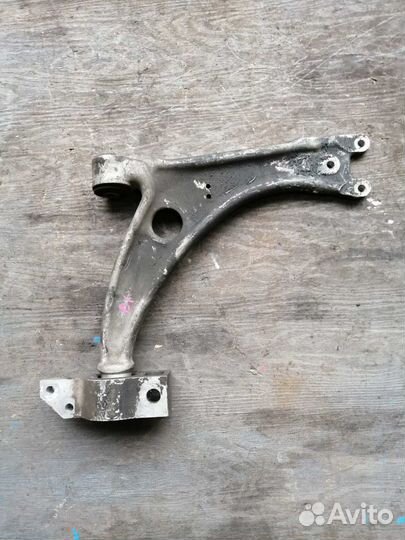 Рычаг передний VW Passat B6 2005-2010