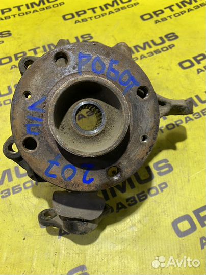 Передний левый кулак Peugeot 207