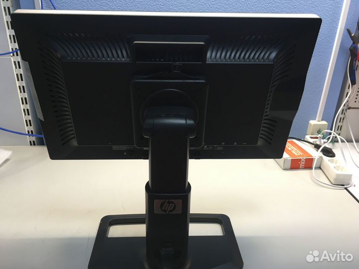 Монитор HP ZR22w 21.5