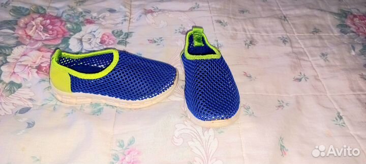Кроссовки для девочки
