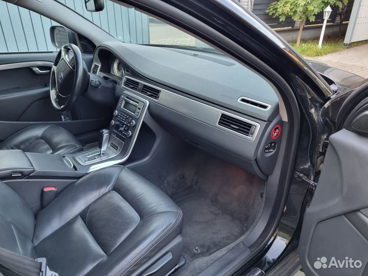 Volvo XC70 2.4 AT, 2011, 180 400 км