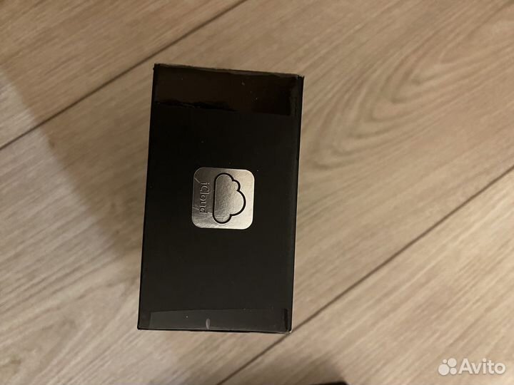 Коробка от iPhone 3