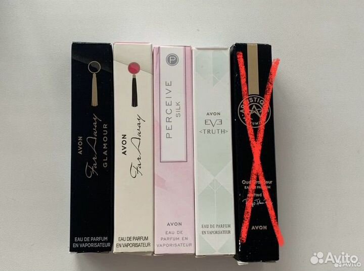 Набор миниатюр духов Avon