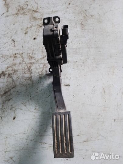 Педаль газа Ford Focus 2