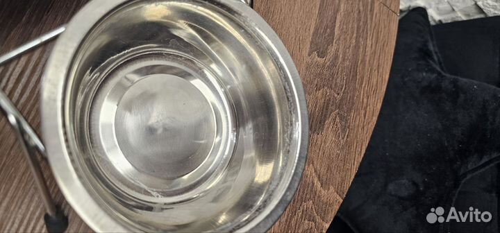 Миски на подставке для животных