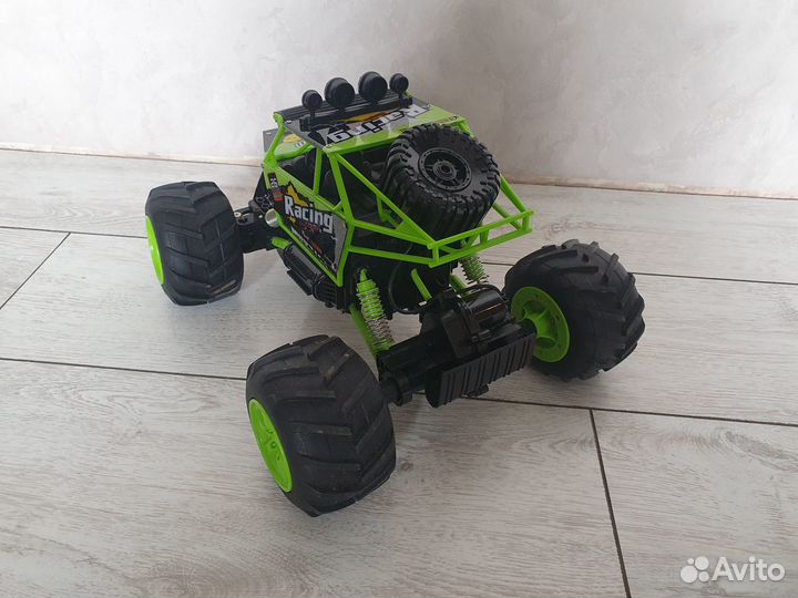 Радиоуправляемая машина краулер dexp Monster