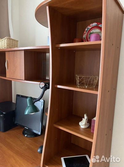 Компьютерный стол