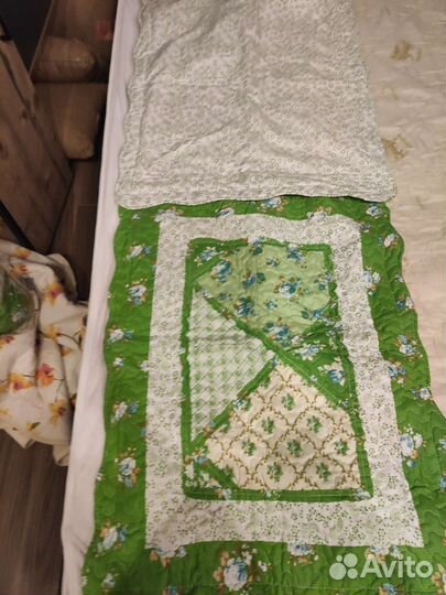 Покрывало с наволочками новое в стиле печворк