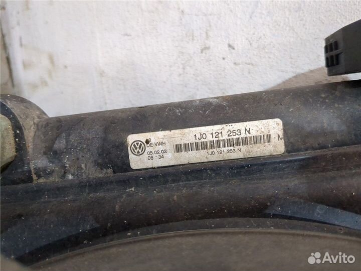 Вентилятор радиатора Volkswagen Golf 4, 2002