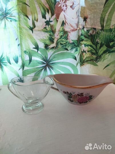 Сахарница и соусница