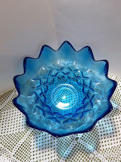 Ваза для фруктов.салатник,конфетница и тд