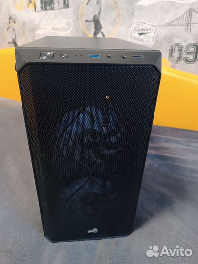 Игровой корпус для пк AeroCool mini-tower