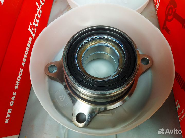 Ступичный подшипник задний правый