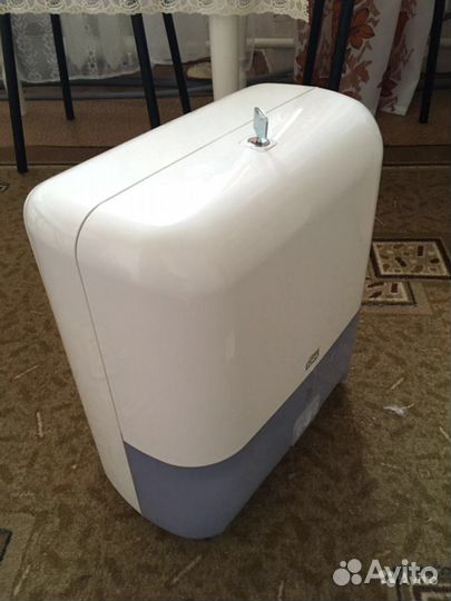 Диспенсер tork