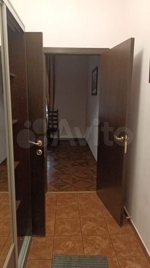 Комната 44 м², 1/3 эт.