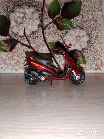 Модель мотоцикла (скутер)