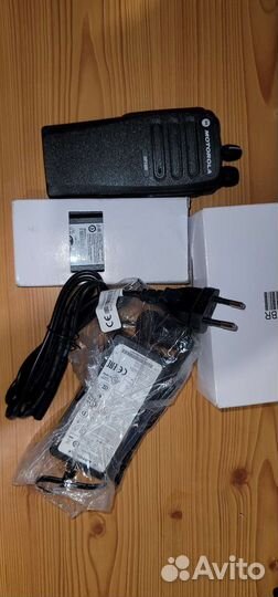 Motorola dp1400 цифровая dmr аналог