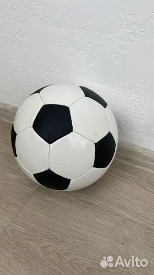 Футбольный мяч ручная работа