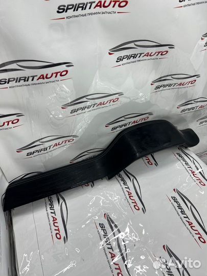 Накладка торпеды Genesis Gv80 1 2020-2024