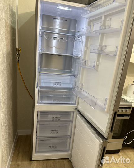 Холодильник Samsung 198 Высота No Frost