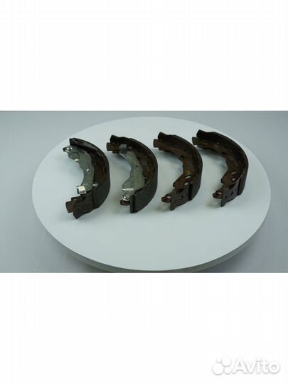 Колодки тормозные задние Renault (d 203мм капля по
