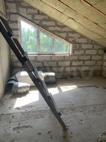 Дом 297,6 м² на участке 10 сот.