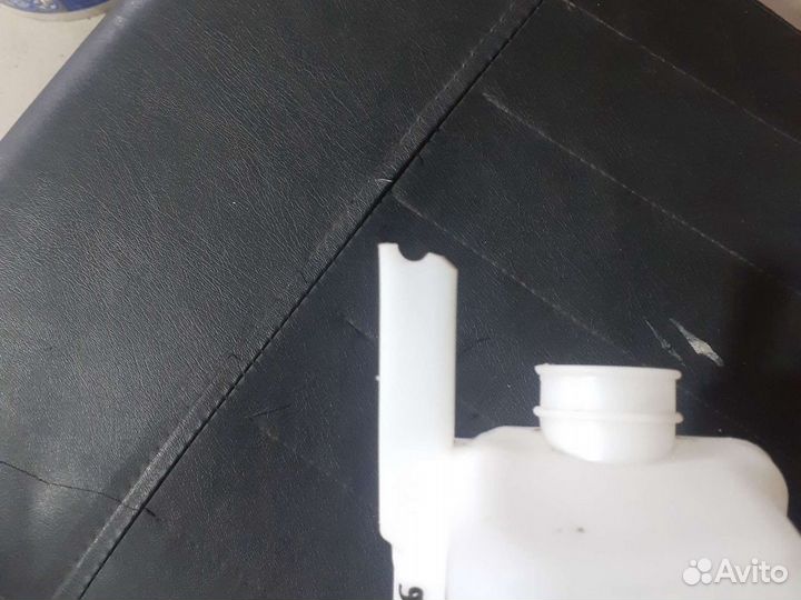 Бачок омывателья задний стекла Hyundai Starex