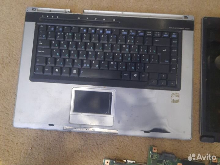 Ноутбук на запчасти