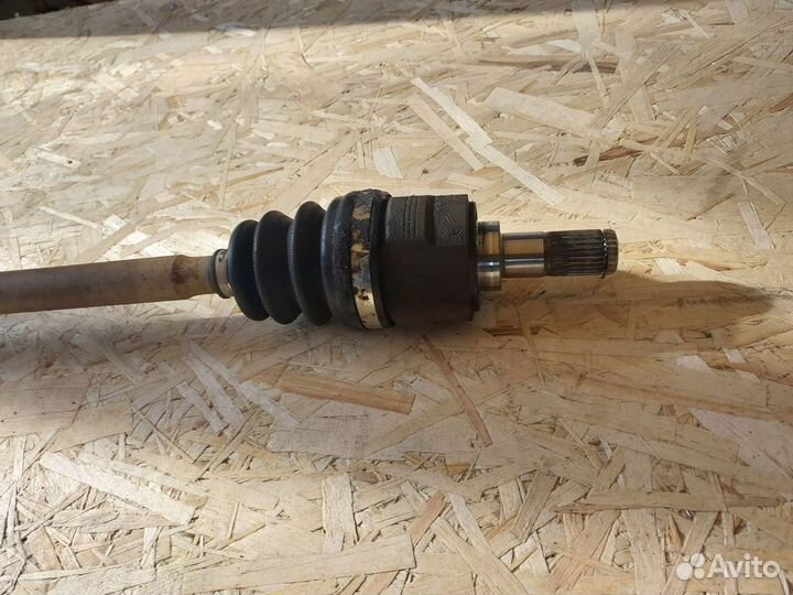 Привод правый Hyundai Solaris 1 АКПП